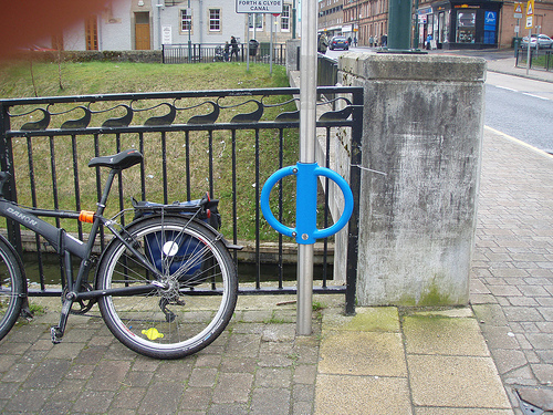 10 elementos a se considerar para implantar uma boa rede de estacionamentos para bicicletas na cidade