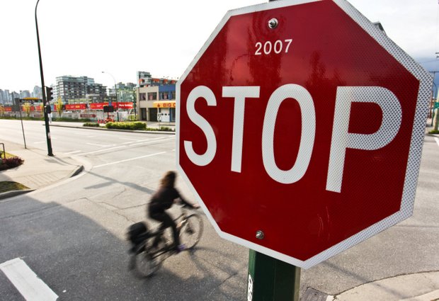 BikevsBike Photo David Niddrie