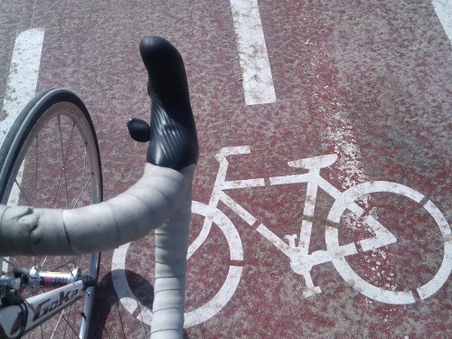 piso escorregadio na ciclovia de Gaia