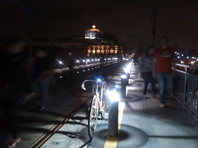 a ponte é uma paragem