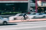 panning-shot-cyclist